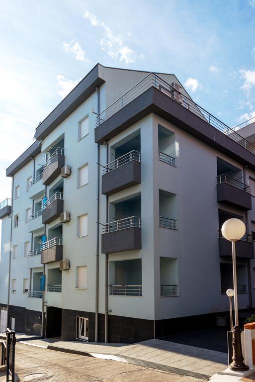 Apartmani Barovic Becici Екстер'єр фото